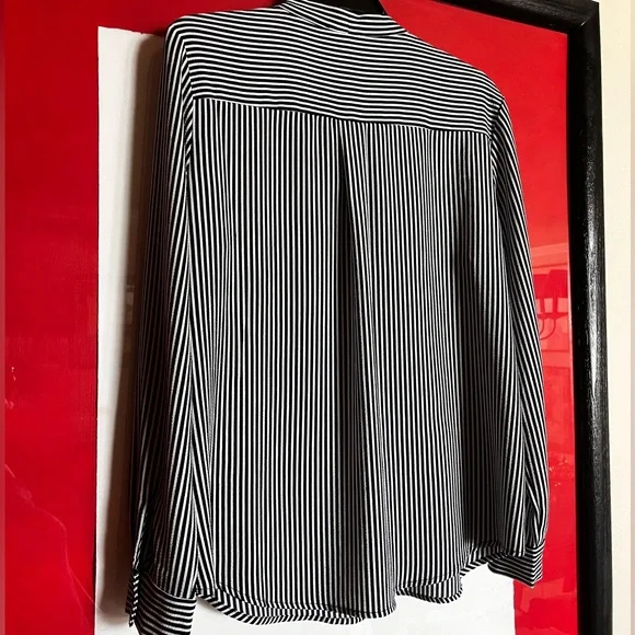 Adrianna Papell navy blue white bow tie blouse - Picture 2 of 8